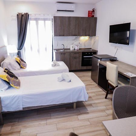 Napoli Suites Studios Aparthotel Saint Julian's Екстер'єр фото