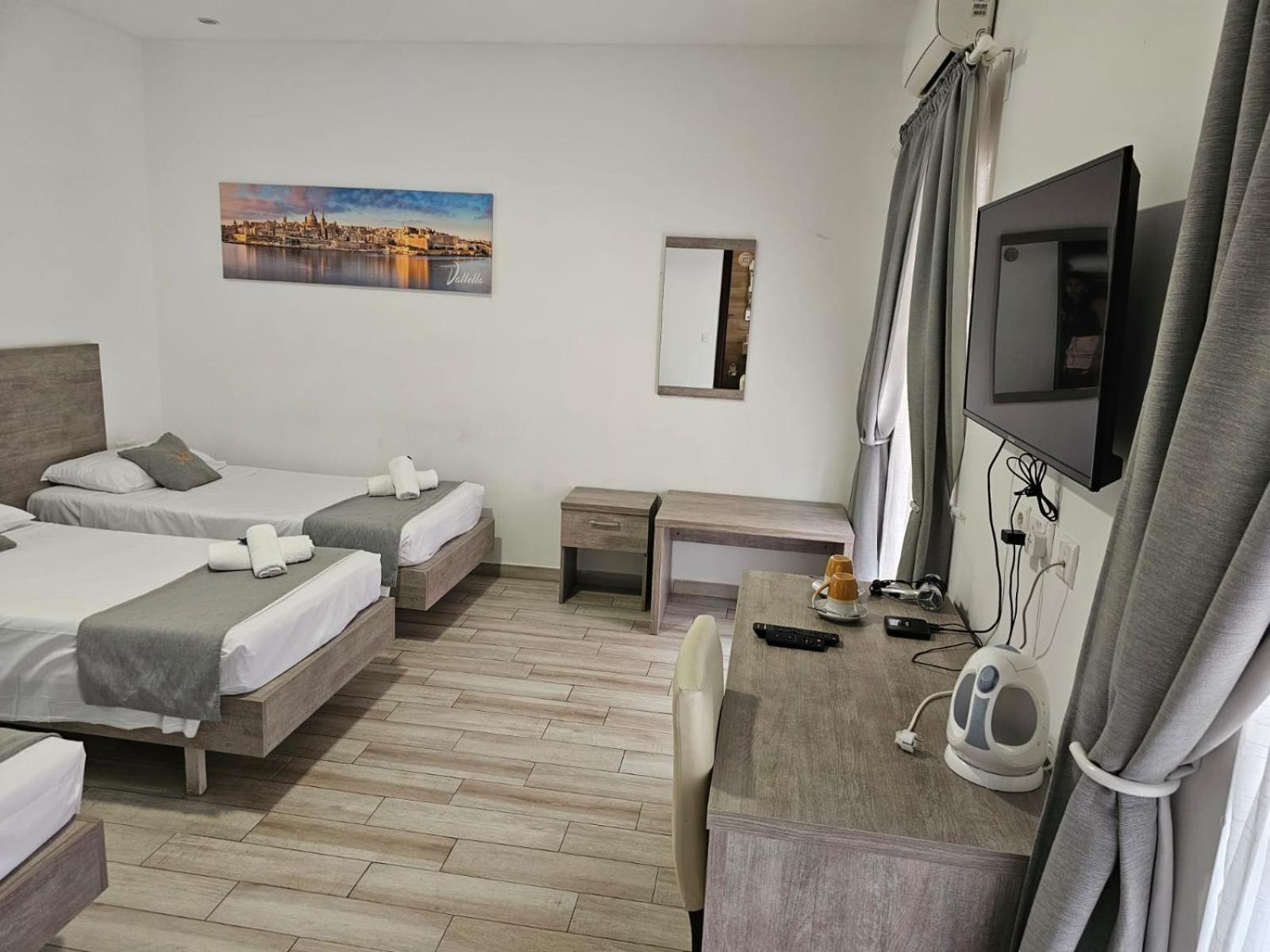 Napoli Suites Studios Aparthotel Saint Julian's Екстер'єр фото