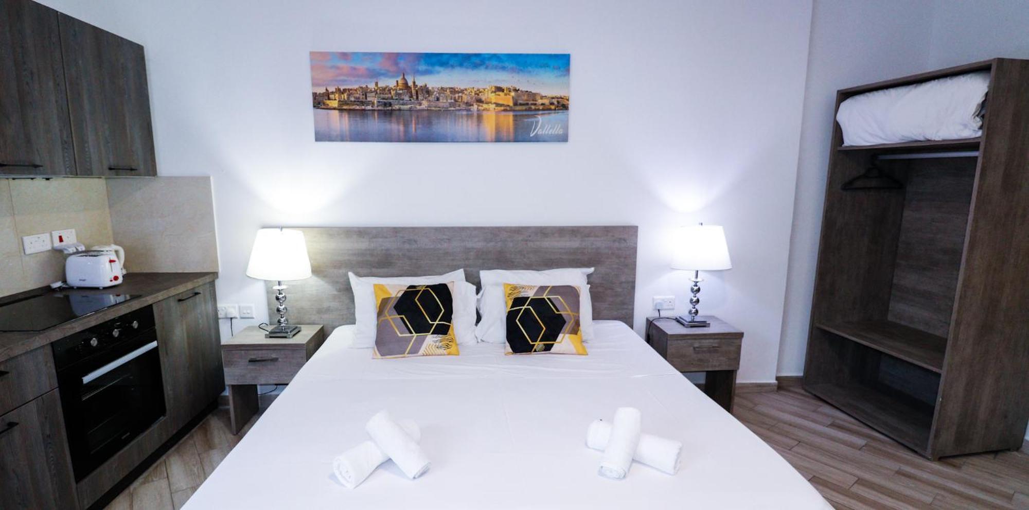 Napoli Suites Studios Aparthotel Saint Julian's Екстер'єр фото