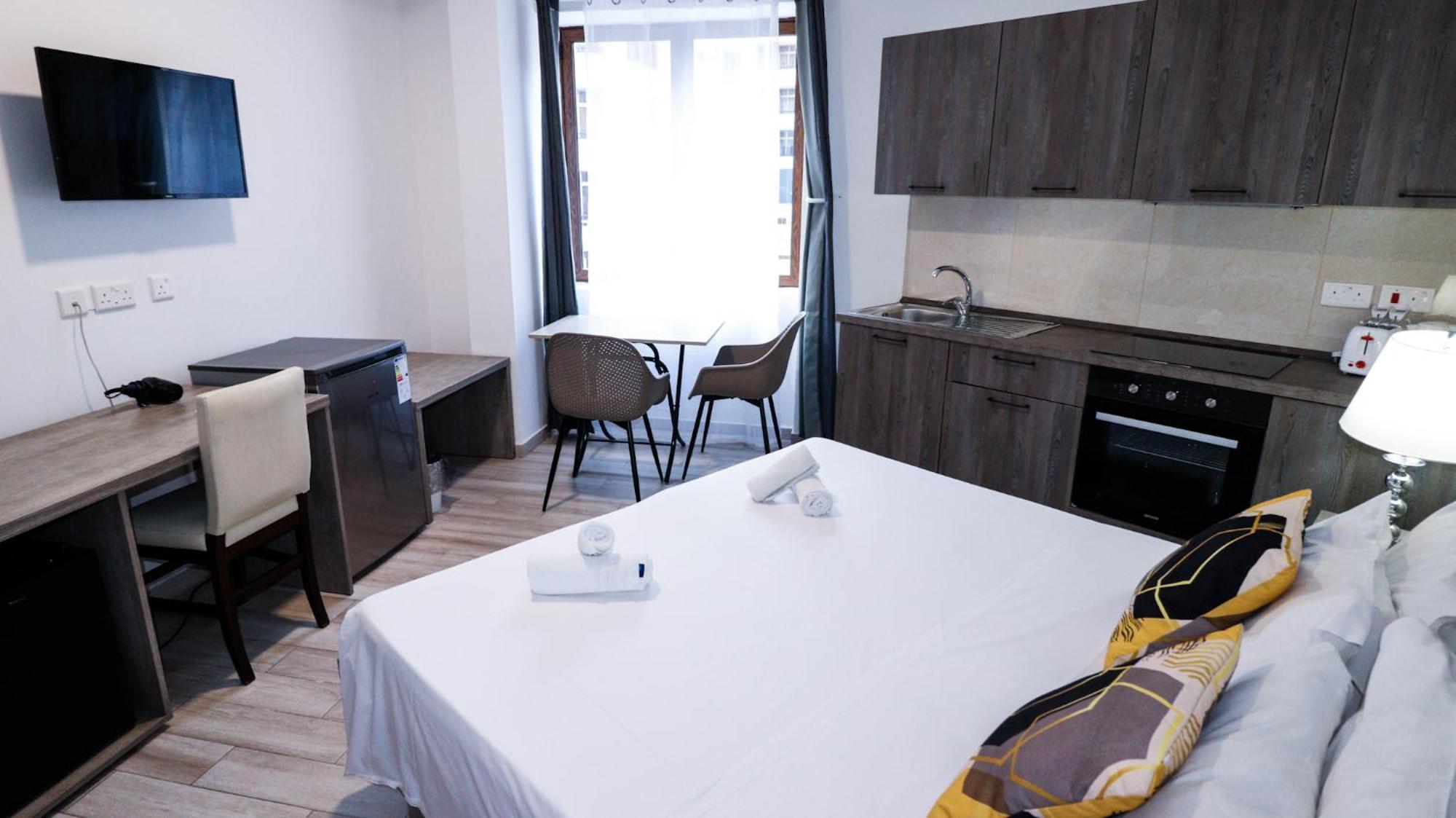 Napoli Suites Studios Aparthotel Saint Julian's Екстер'єр фото