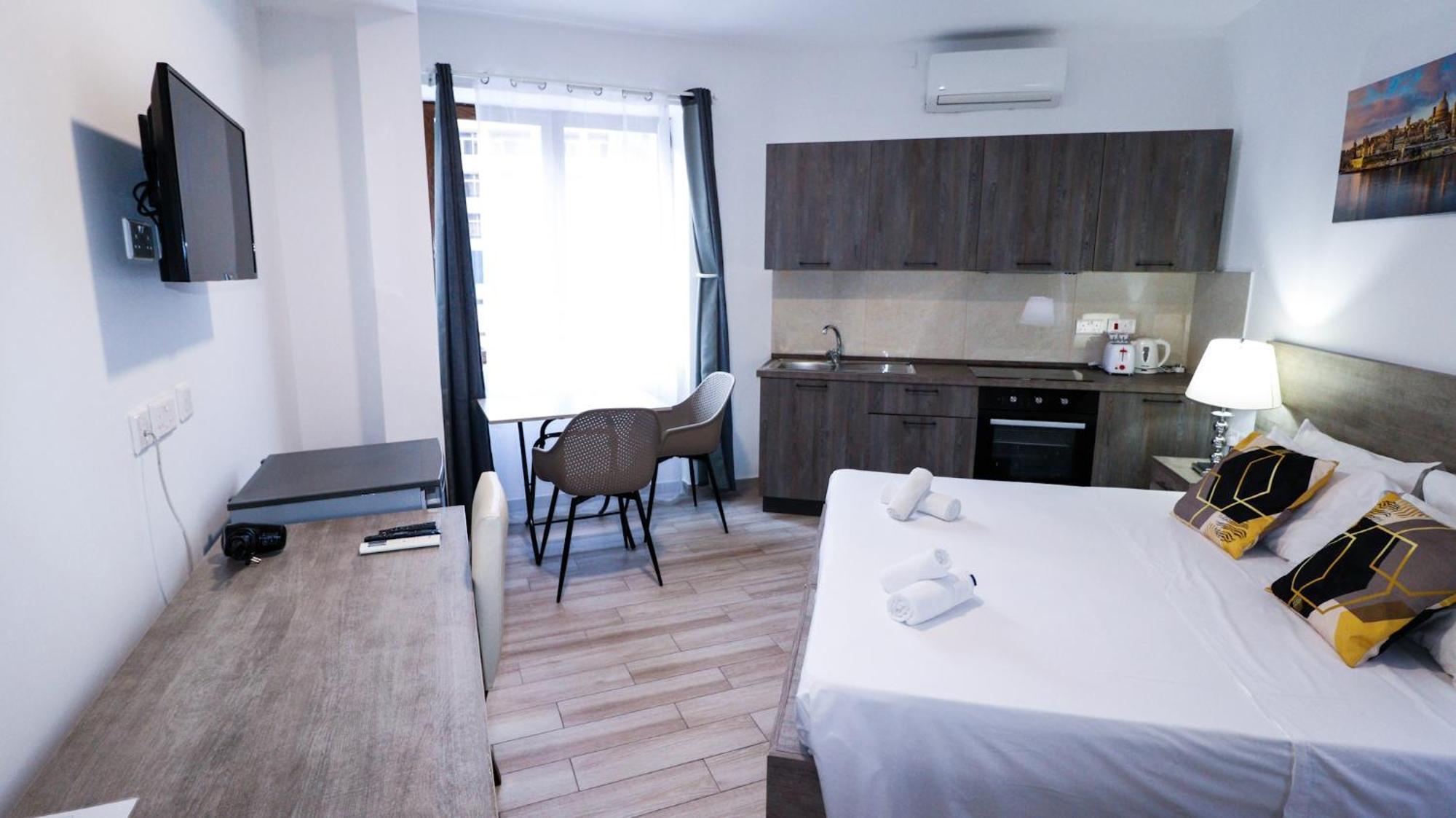 Napoli Suites Studios Aparthotel Saint Julian's Екстер'єр фото