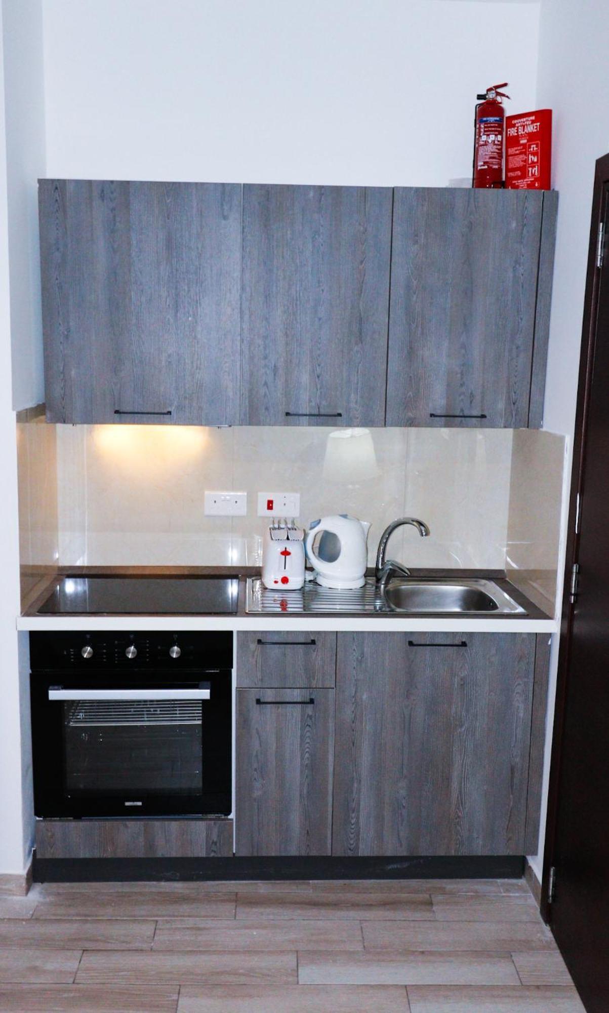 Napoli Suites Studios Aparthotel Saint Julian's Екстер'єр фото