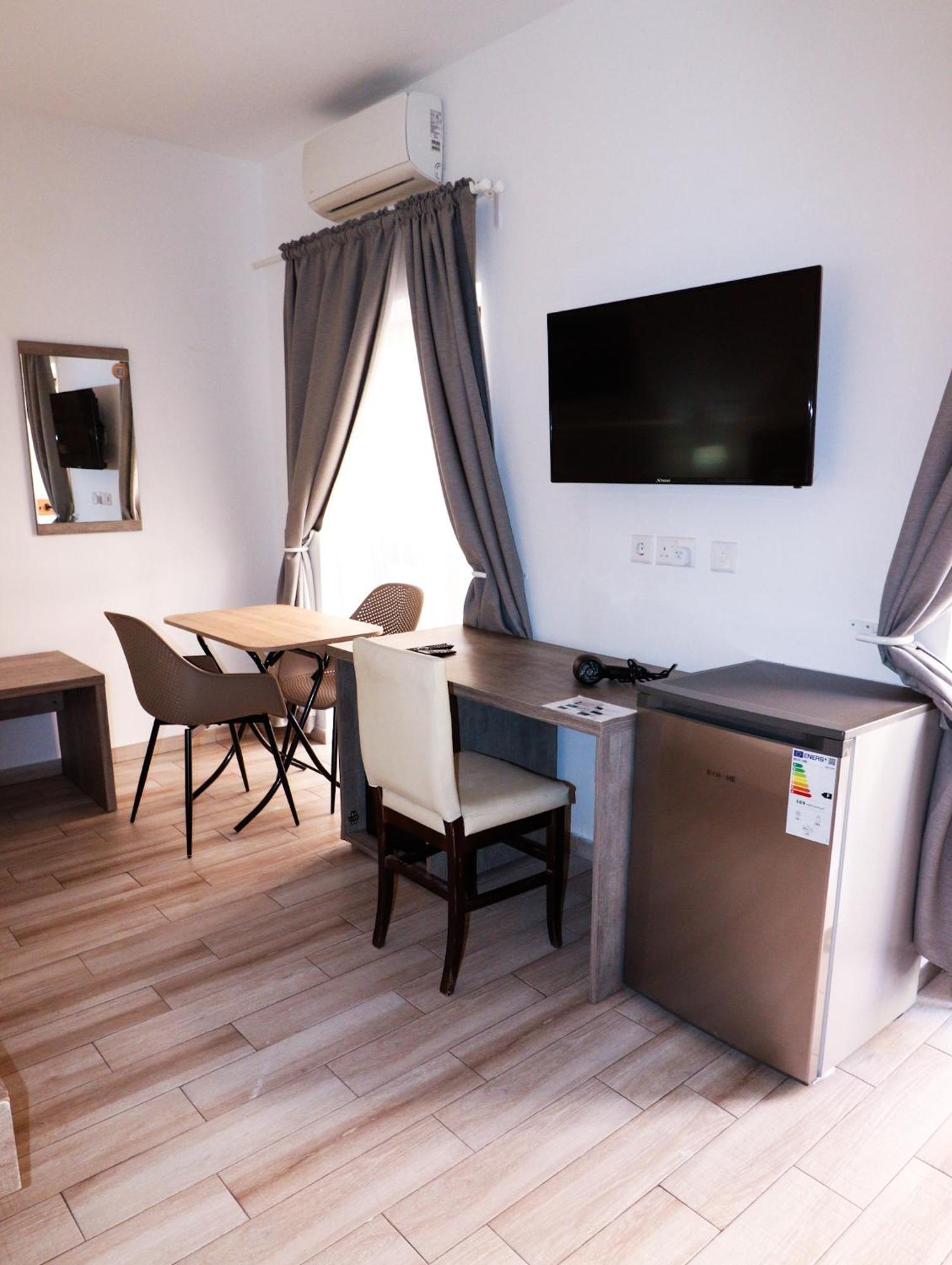 Napoli Suites Studios Aparthotel Saint Julian's Екстер'єр фото