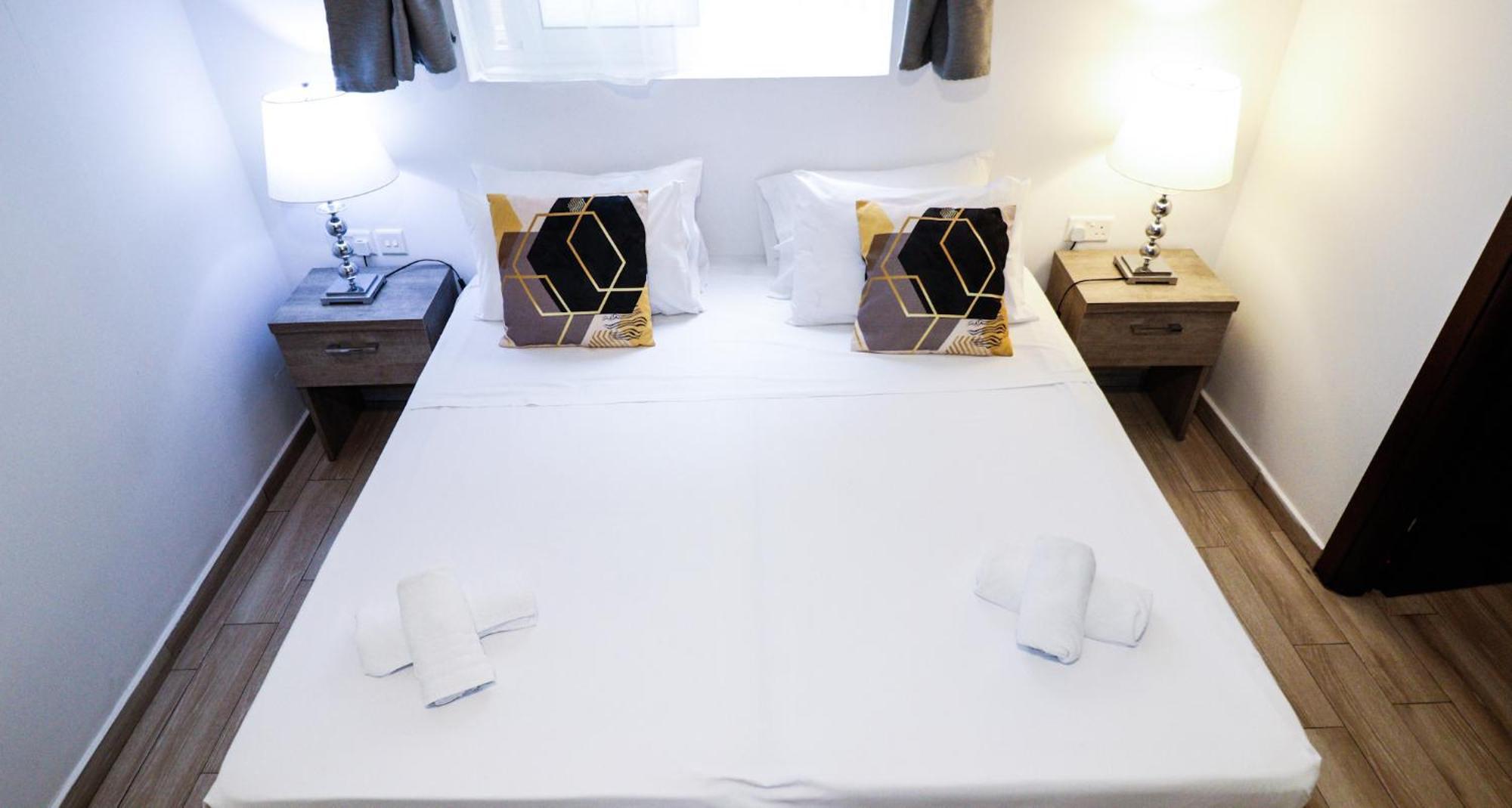Napoli Suites Studios Aparthotel Saint Julian's Екстер'єр фото
